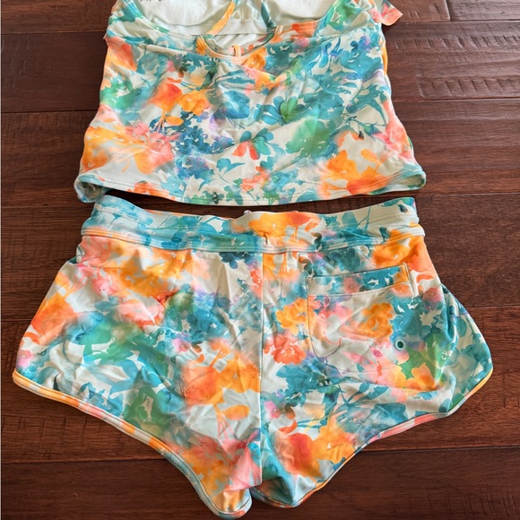 Athleta Girl swimsuit size Xl/14 XXL/16 Floral Tankini and Swim Shorts Set - Picture 9 of 9